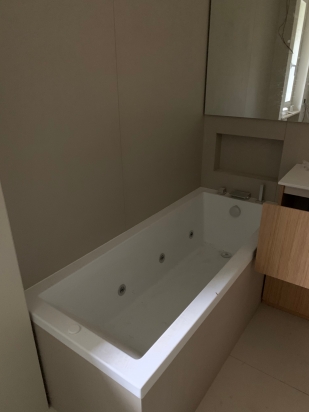 rivestimento bagno in lastra 120x240, rivestimento vasca idro ispezionabile